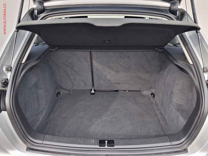 Audi A3 (2009) 1.4 TFSi, Attraction, AC - fotka 7 z 14