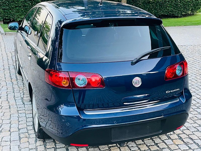 Fiat Croma 1.9D SENZORY SERVISKA TAŽNÉ - fotka 15 z 42