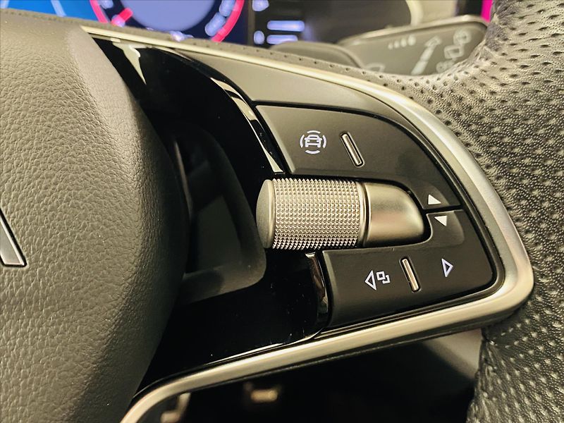Škoda Octavia 1,5 TSI DSG 110kW SportLine - fotka 15 z 25
