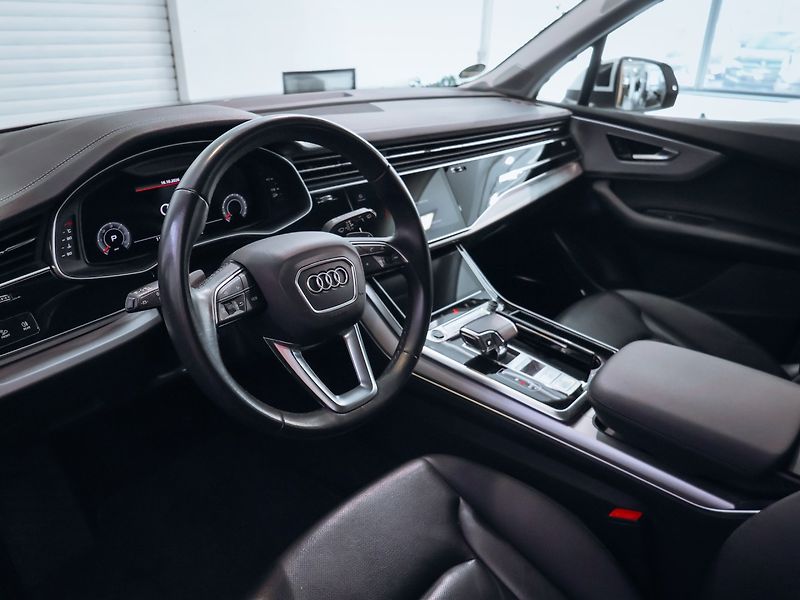 Audi Q7 3.0TDI Quattro 210kW - fotka 9 z 31
