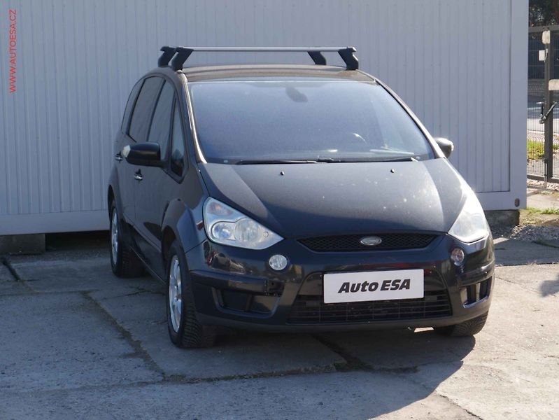 Ford S-MAX (2008) 2.0TDCi, AC, park.čidla - fotografie inzerátu