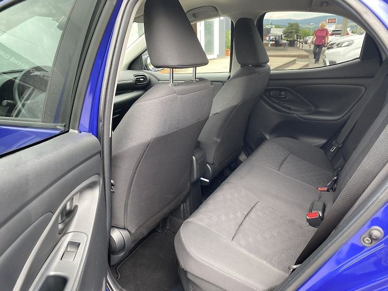 Toyota Yaris 1.5HEV, ČR-1m, Style, DPH - fotka 11 z 28
