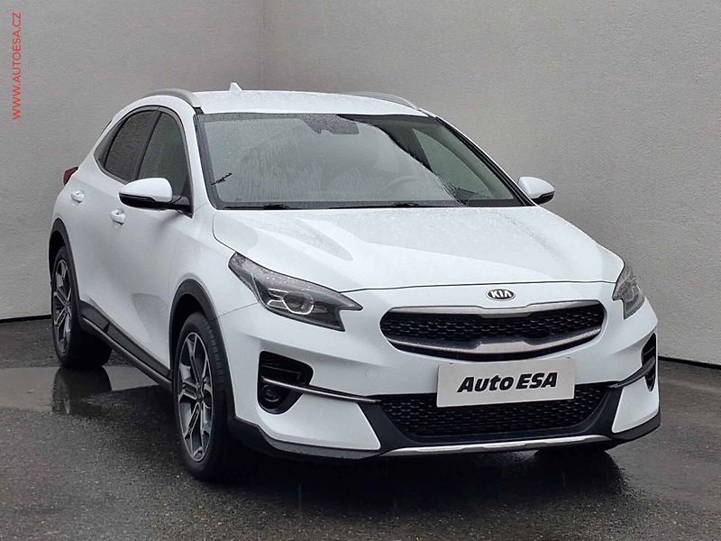 Kia XCeed (2020) 1.6 CRDi, 2.maj,ČR, TZ, LED - fotografie inzerátu