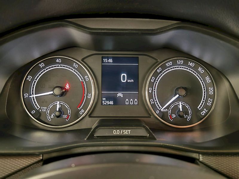 Škoda Scala (2023) 1.5 TSI 110 kW Ambition - fotka 7 z 23