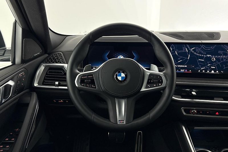 BMW X6 xDrive40d - fotka 21 z 26