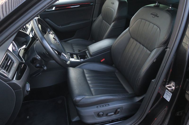Škoda Superb (2017) 2.0 TDI 140kW 4x4 L&K DSG - fotka 11 z 50