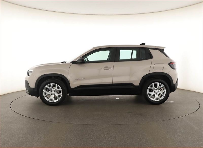 Jeep Avenger (2024) Altitude 1.2 Turbo - fotka 3 z 17