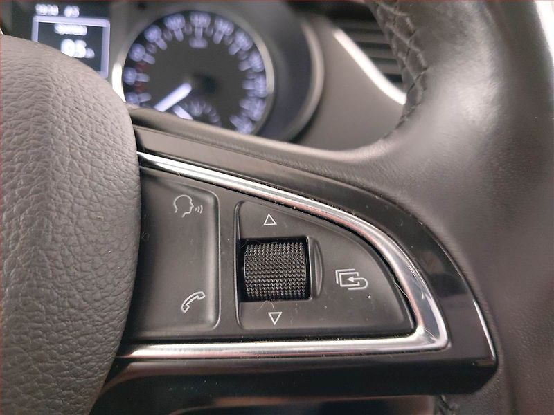 Škoda Octavia (2014) Greenline 1.6 TDI, Serv.kniha - fotka 17 z 19