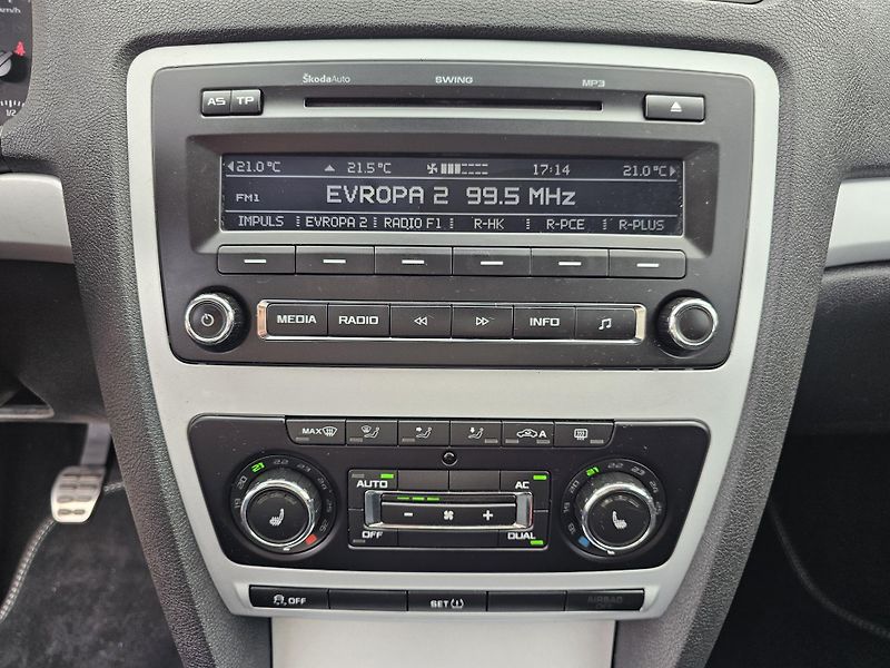 Škoda Octavia 1.2 TSI 77kW, REZERVACE - fotka 24 z 43