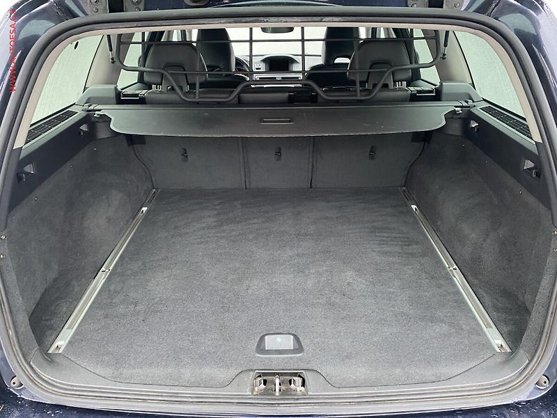 Volvo V70 (2015) 2.0 D4, Bixen, navi, kůže - fotka 7 z 20
