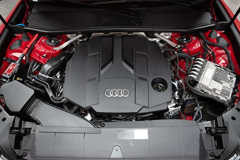 Audi A6 50 TDI REZERVACE - fotka 40 z 46