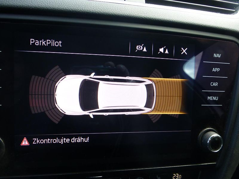 Škoda Octavia (2018) 2,0TDI*VYHŘ.SED**ALU**NAVIGACE - fotka 12 z 27