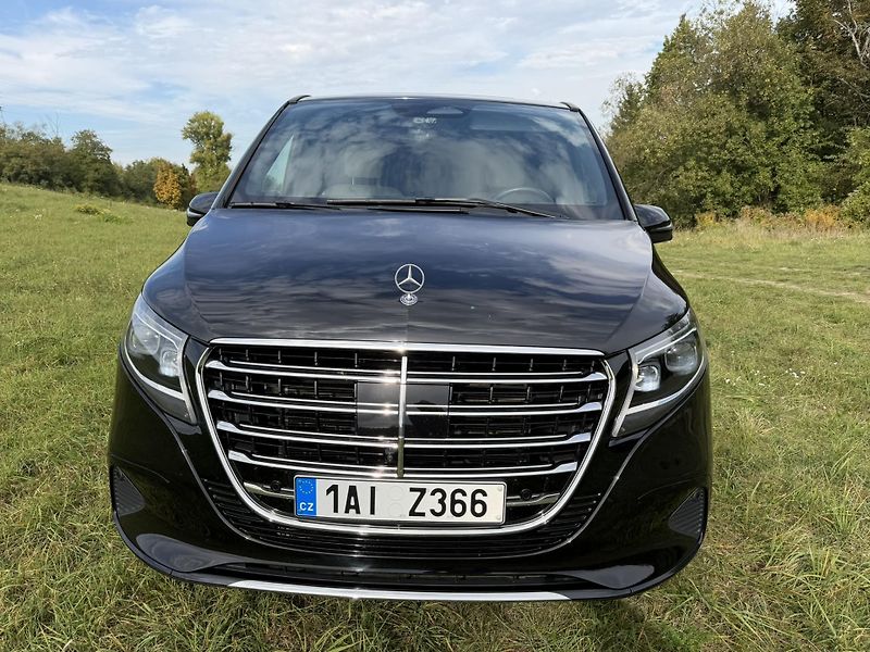 Mercedes-Benz Třídy V (2025) V300d 4M Excusiv L záru3Topení - fotka 2 z 22
