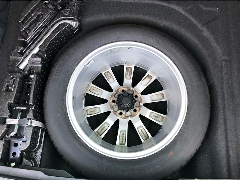 Volkswagen Passat Variant 2.0 TDi 4-Motion HIGHL - fotka 28 z 29