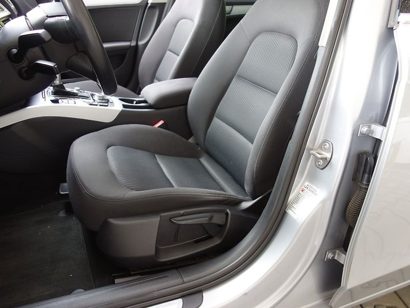 Audi A4 (2015) 2.0TDI 110kW 8A -NAVIGACE - fotka 20 z 35