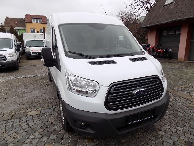Ford Transit 2,2 TDCI 92 KW L3H2 KLIMA TZ - fotka 4 z 41