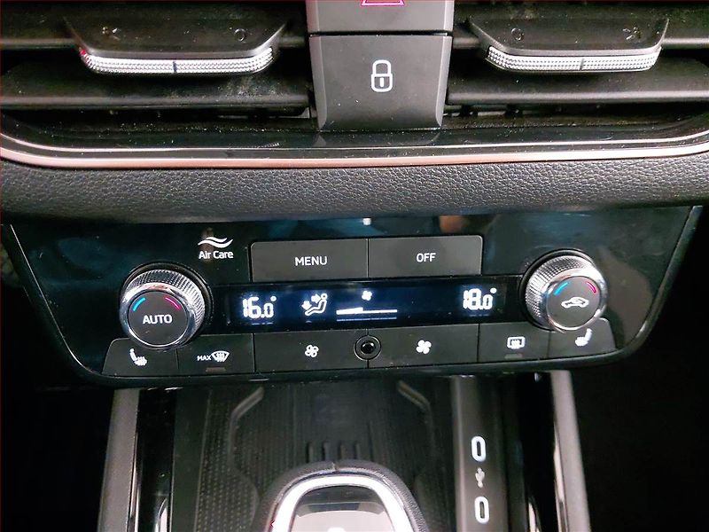 Škoda Kamiq (2024) Style 1.0 TSI - fotka 18 z 21