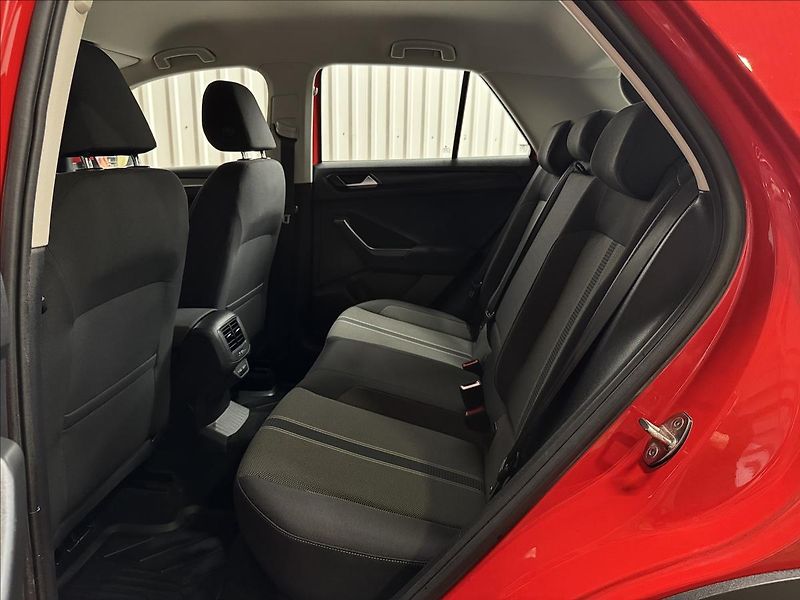 Volkswagen T-Roc 2.0TSI 140kW DSG ACC 4MOTION - fotka 30 z 37