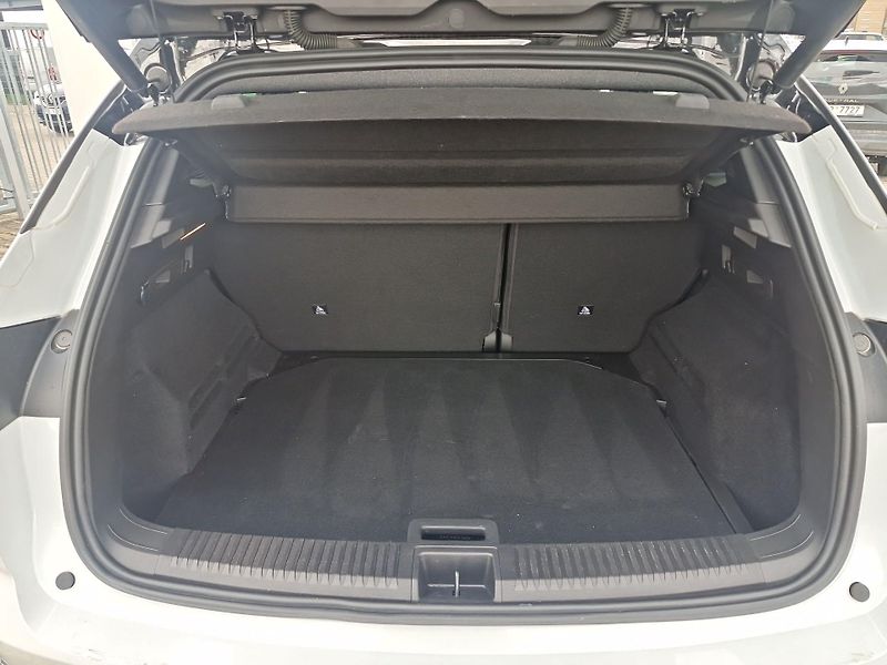 Renault Austral (2025) 1,3 TCe 116 kW Techno EDC - fotka 11 z 24