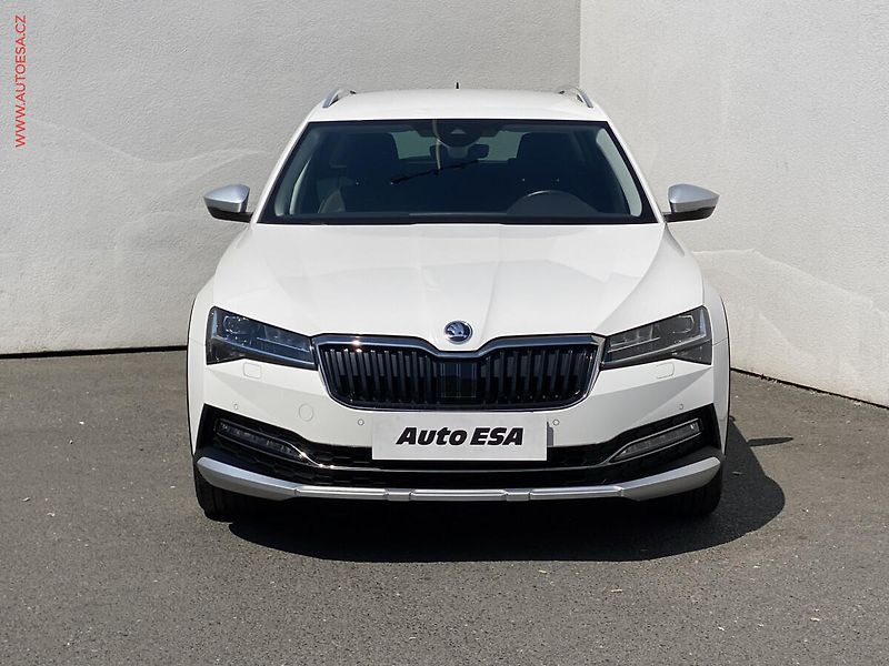 Škoda Superb (2020) 2.0 TDi 4x4, Scout, DSG, TZ - fotka 2 z 21