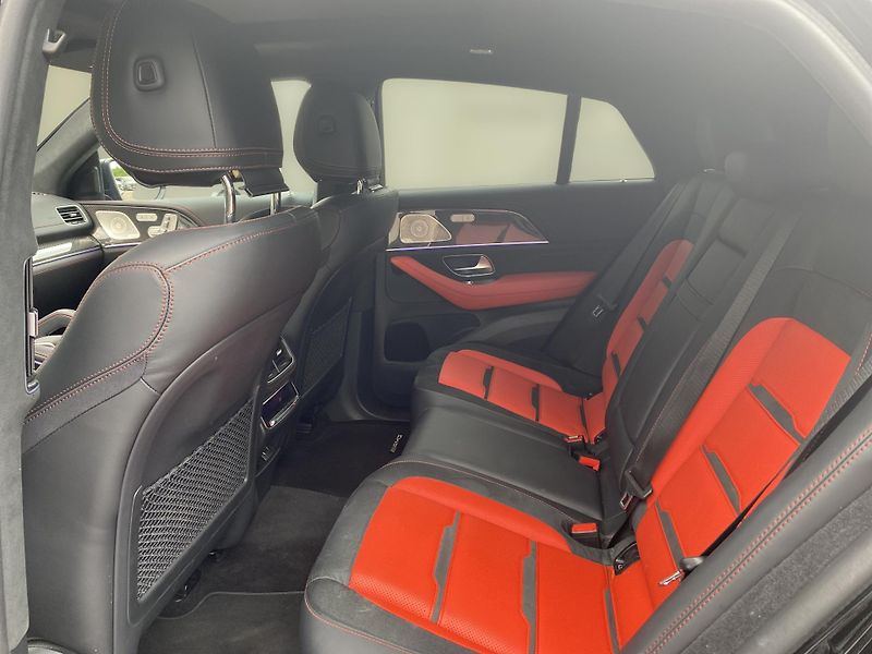 Mercedes-Benz GLE AMG GLE 63 S 4M+ kupé - fotka 15 z 27