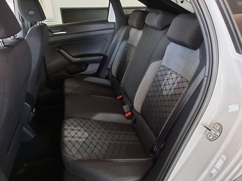 Volkswagen Taigo (2022) R-Line 1.5 TSI (110kW/150k) DS - fotka 9 z 25