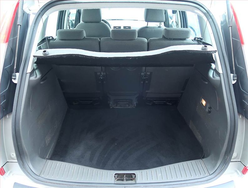Ford C-MAX (2006) 1.6 TDCi, Tažné, oblíbený vůz - fotka 13 z 15