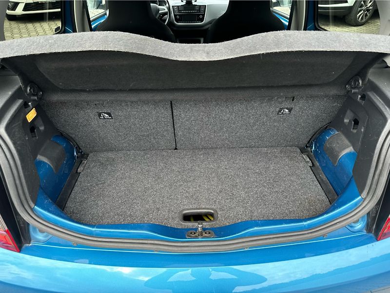 Škoda Citigo iV Style 36kWh 61kW SoH 87% - fotka 19 z 19