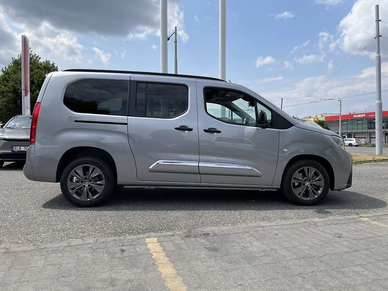 Toyota ProAce City Verso 1.5D 130k Long ODBĚR 6/2026 - fotka 2 z 29