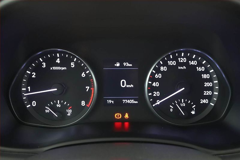Hyundai i30 (2018) 1.4 T-GDI, ČR,1.maj - fotka 8 z 13