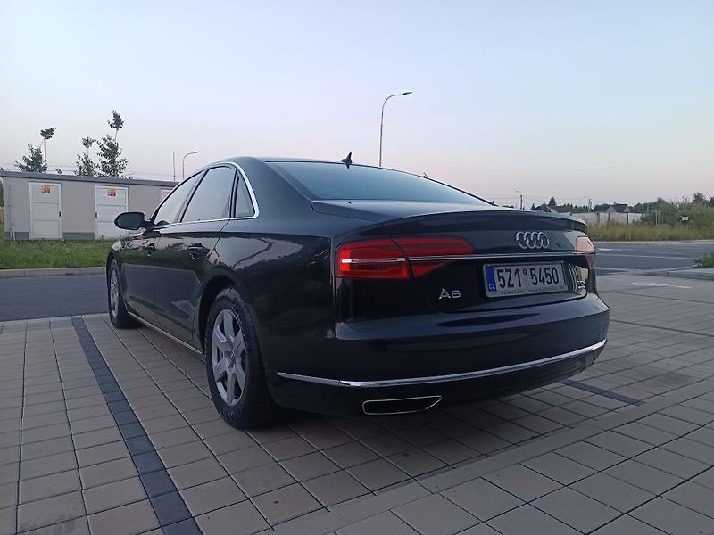 Audi A8 (2014) - fotka 15 z 59