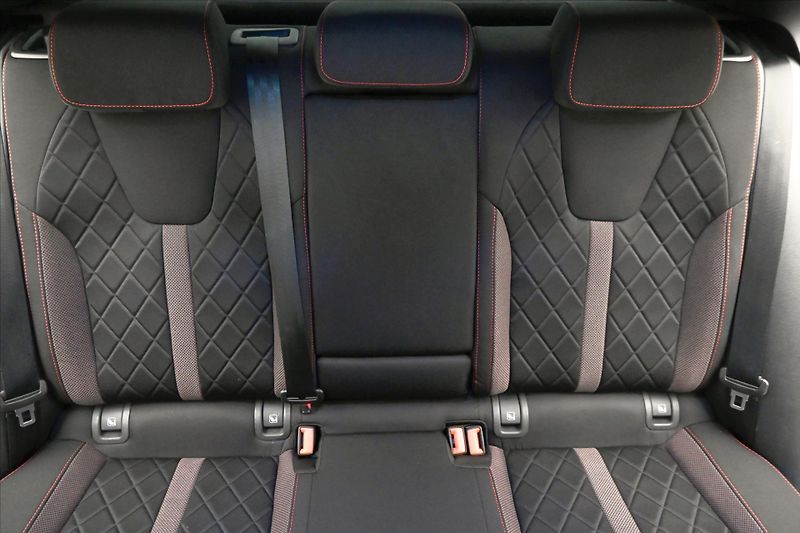 Škoda Octavia 2,0 TDI RS 147kW DSG Záruka až - fotka 28 z 32