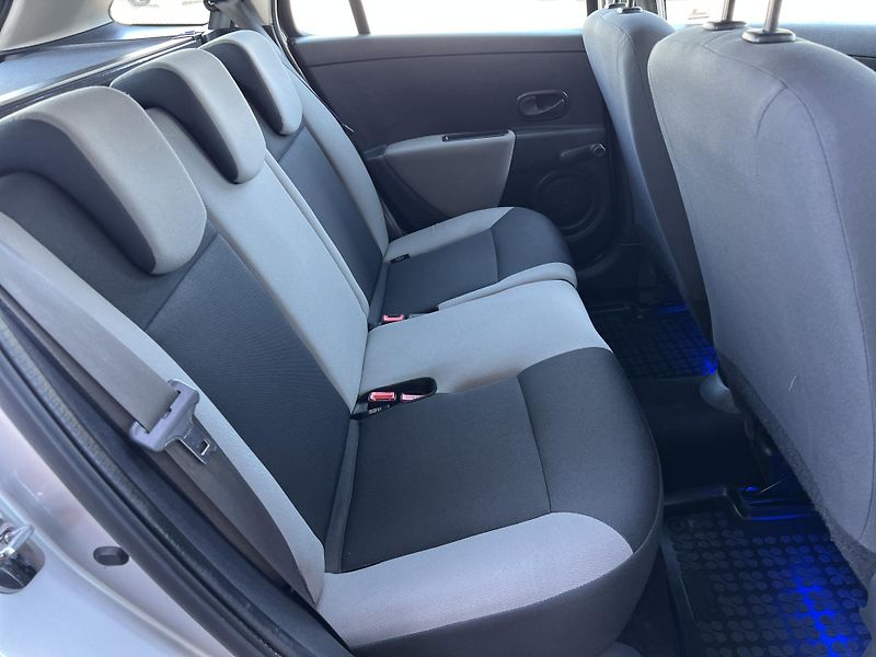 Renault Clio 1.2i 16v KLIMA KOUPENO V ČR - fotka 24 z 34
