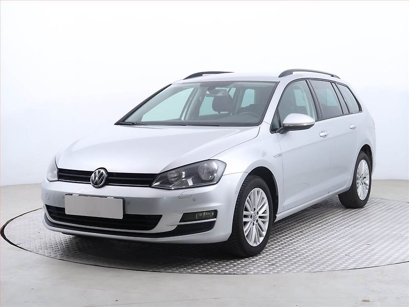 Volkswagen Golf (2014) 1.6 TDI, Navi, Tempomat - fotka 2 z 19