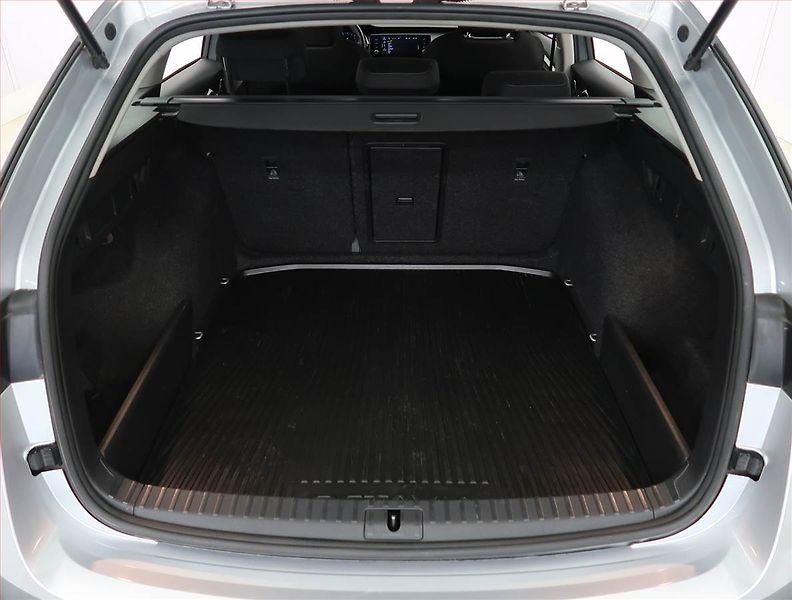 Škoda Octavia (2023) Ambition 2.0 TDI, ČR,1.maj - fotka 13 z 20