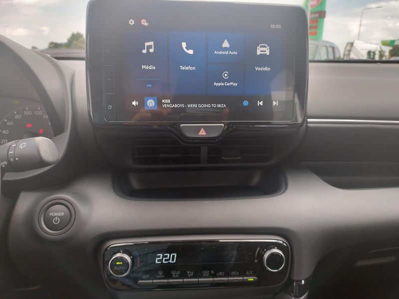 Toyota Yaris (2026) 1.5 HEV Comfort Fleet - fotka 8 z 11