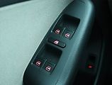 Volkswagen Jetta (2011) 1.4 TSI, Automat, Serv.kniha - náhled 16