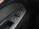 Volkswagen Touran (2012) 1.4 TSI, Tempomat - náhled 14