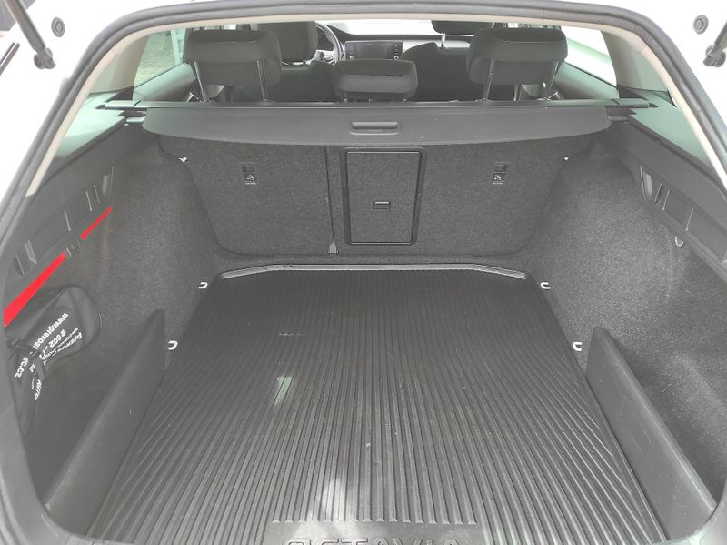 Škoda Octavia 2,0TDi 85kW, Ambition Plus, ČR - fotka 29 z 29