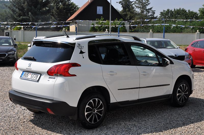 Peugeot 2008 1.6VTi 88kW - fotka 3 z 18