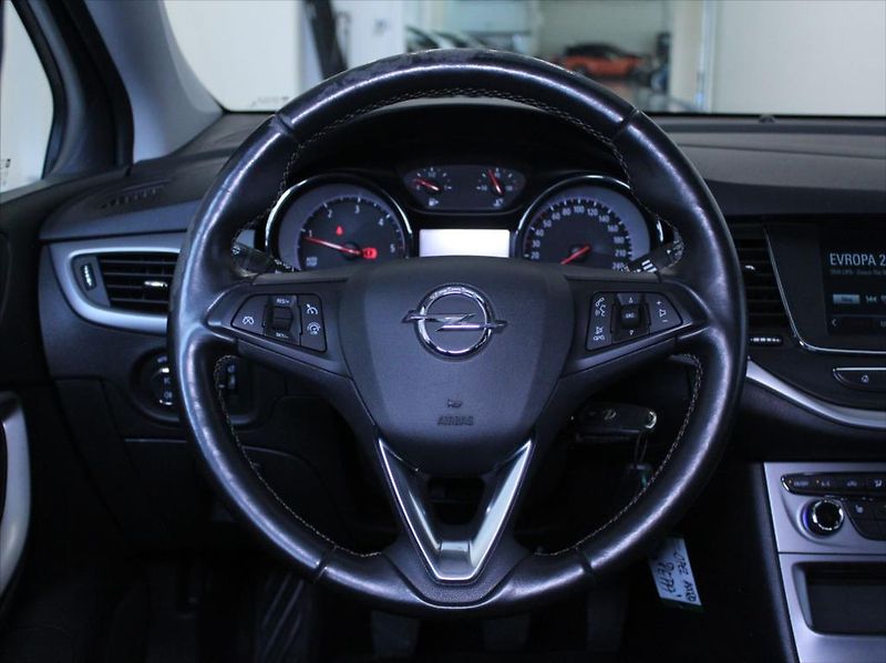 Opel Astra 1,6 CDTi 81kW Záruka 116tkm.ČR - fotka 9 z 18
