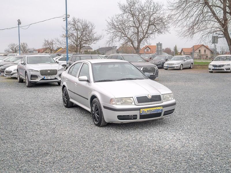 Škoda Octavia (2004) ČR 1.9TID 66KW – DIGI KLIMA - fotka 3 z 37