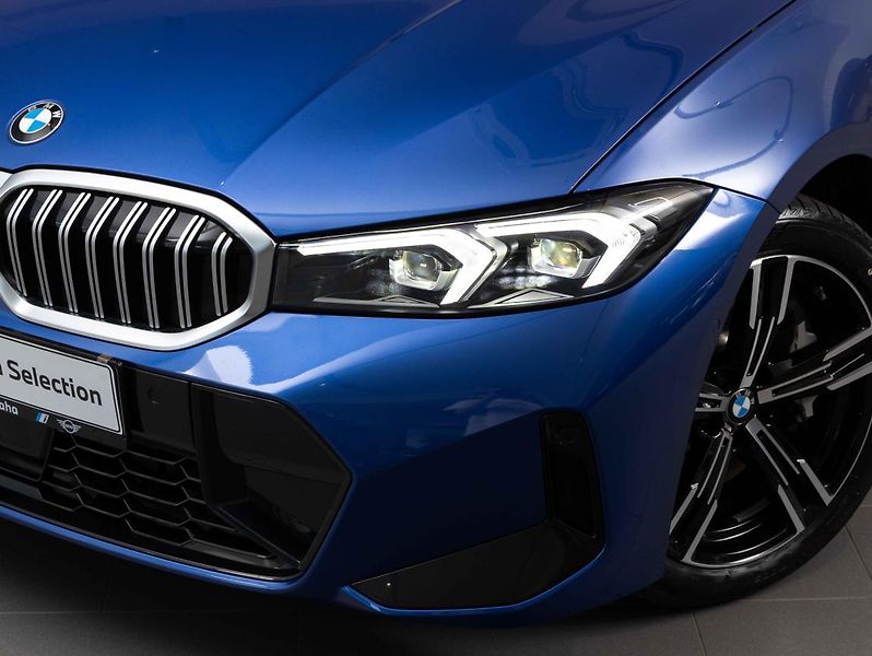 BMW Řada 3 330i xDrive Touring - fotka 7 z 22