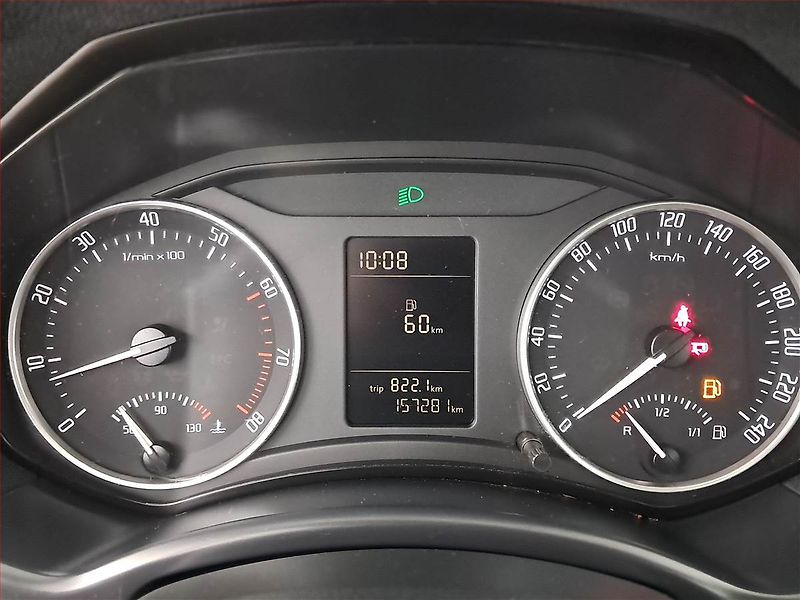 Škoda Octavia (2009) Ambiente 1.4 TSI, Tempomat - fotka 11 z 16