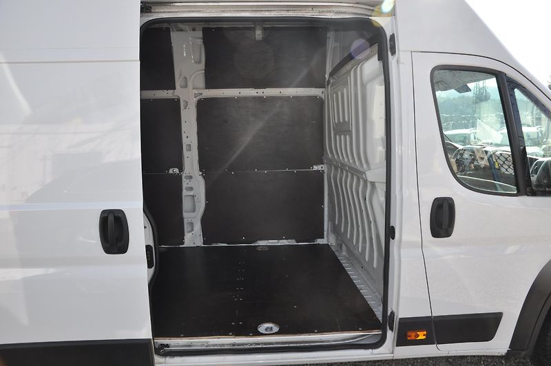 Fiat Ducato 2.3MTJ 130kW L4H3 MAXI - fotka 13 z 17