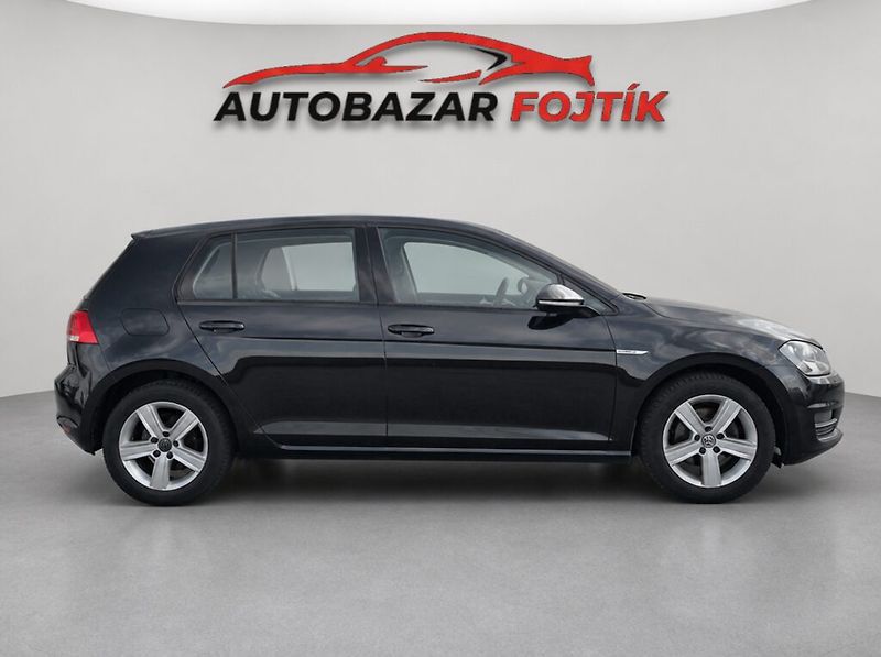 Volkswagen Golf (2015) 1.4 TGi Highline DSG - fotka 7 z 20