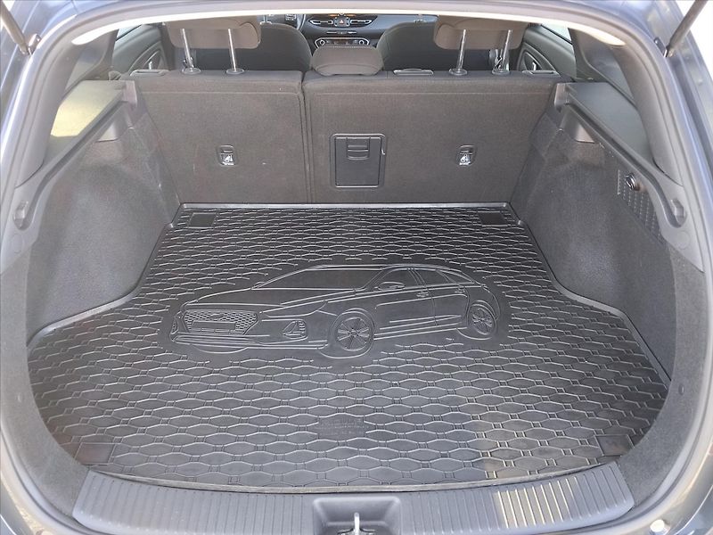 Hyundai i30 1,5   1,5 T-GDI mHEV Smart 117 - fotka 27 z 30