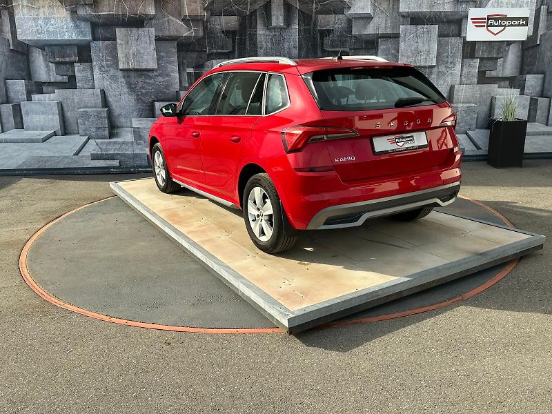 Škoda Kamiq (2020) 1.5TSi, 110KW,VYHŘ.SED.KEYLESS - fotka 8 z 21