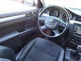 Škoda Superb (2011) Elegance 1.6 TDI, Navi - náhled 7