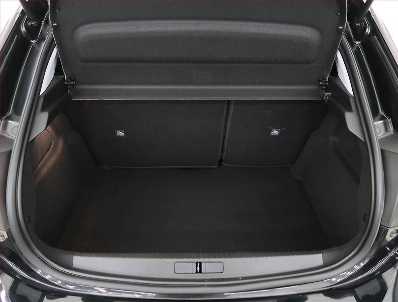 Opel Corsa (2022) Edition 50 kWh, SoH 98% - fotka 14 z 21